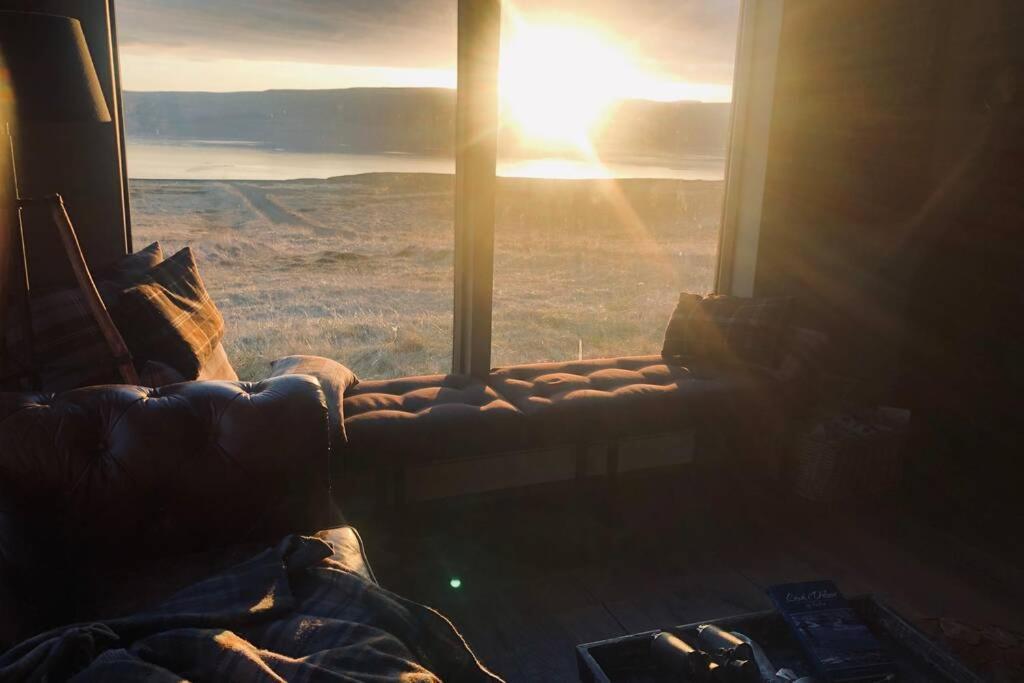 Ljarskogar Lodge Hjartharholtskirkja Exteriör bild